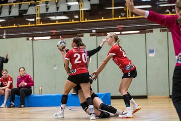 Bild 61 - wBJ SV Henstedt Ulzburg - HSG Holstein Kiel/Kronshagen : Ergebnis: 30:28